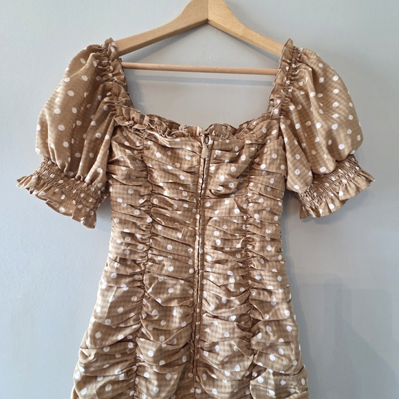 Finders Keepers Rosie Tan Polka Dot Ruched Fitted Feminine Mini Dress Size Small - Picture 14 of 16